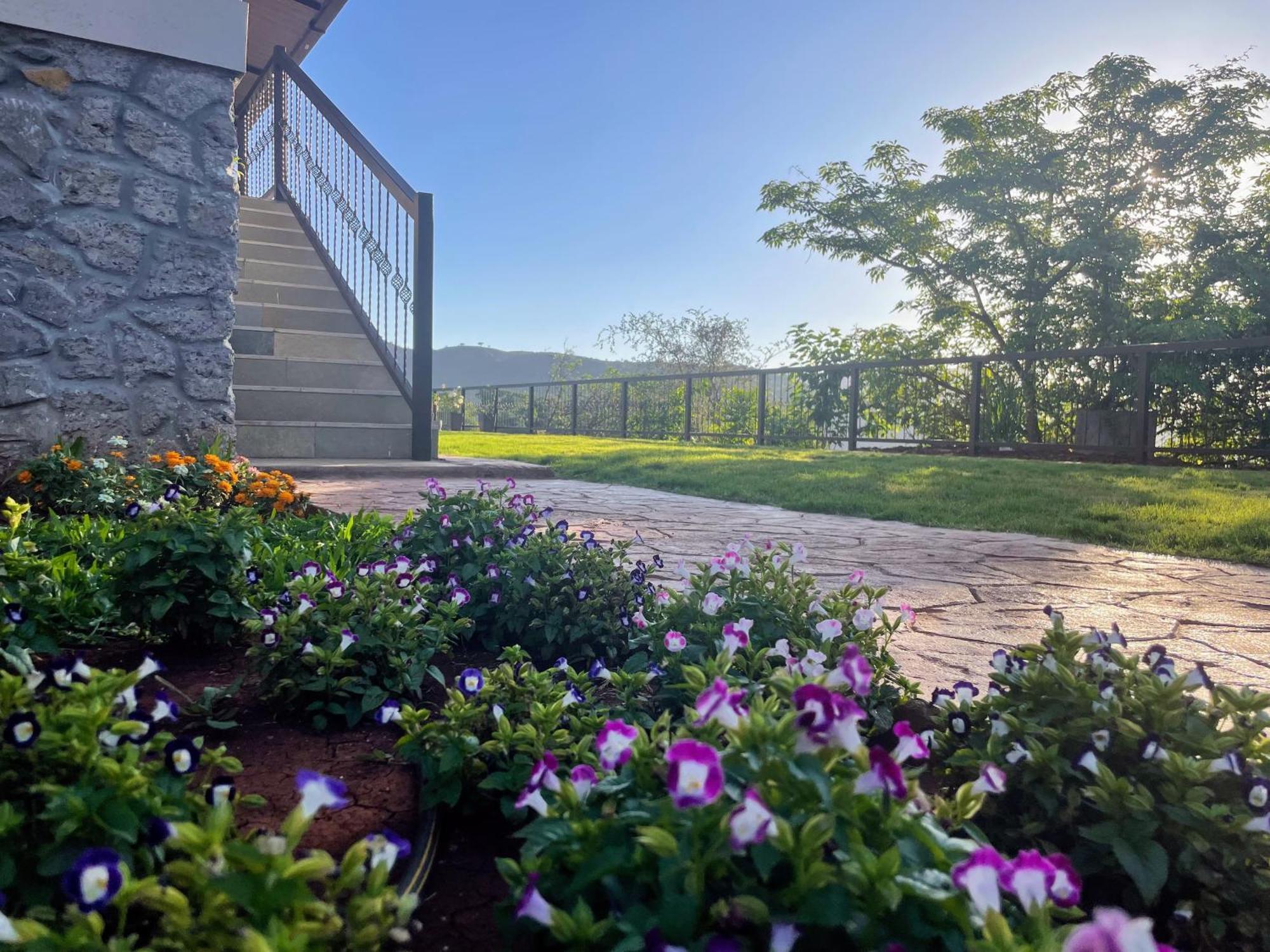 The Green Gate Resort Mulshi Εξωτερικό φωτογραφία